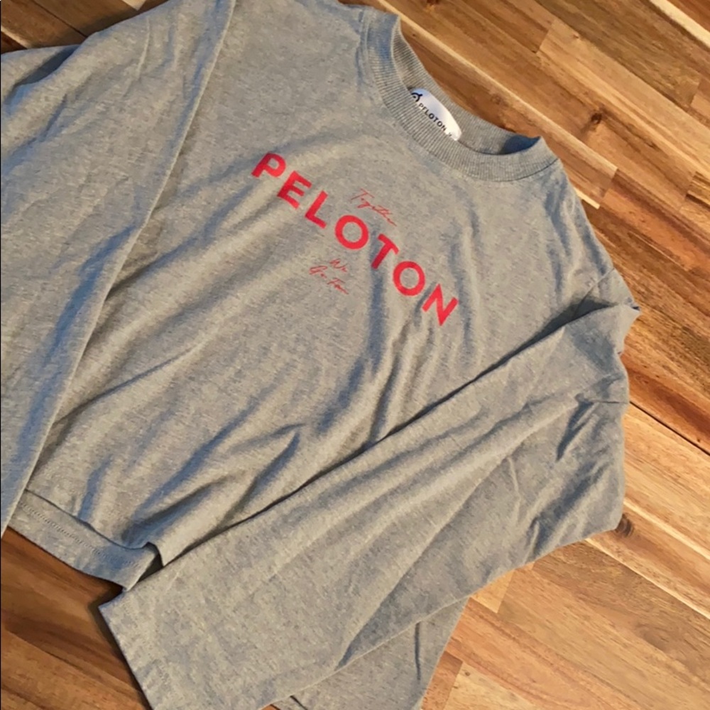 Peloton Slit Long Sleeve Medium